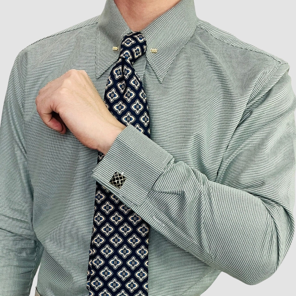 MV Pin Buckle Empire Collar Shirt