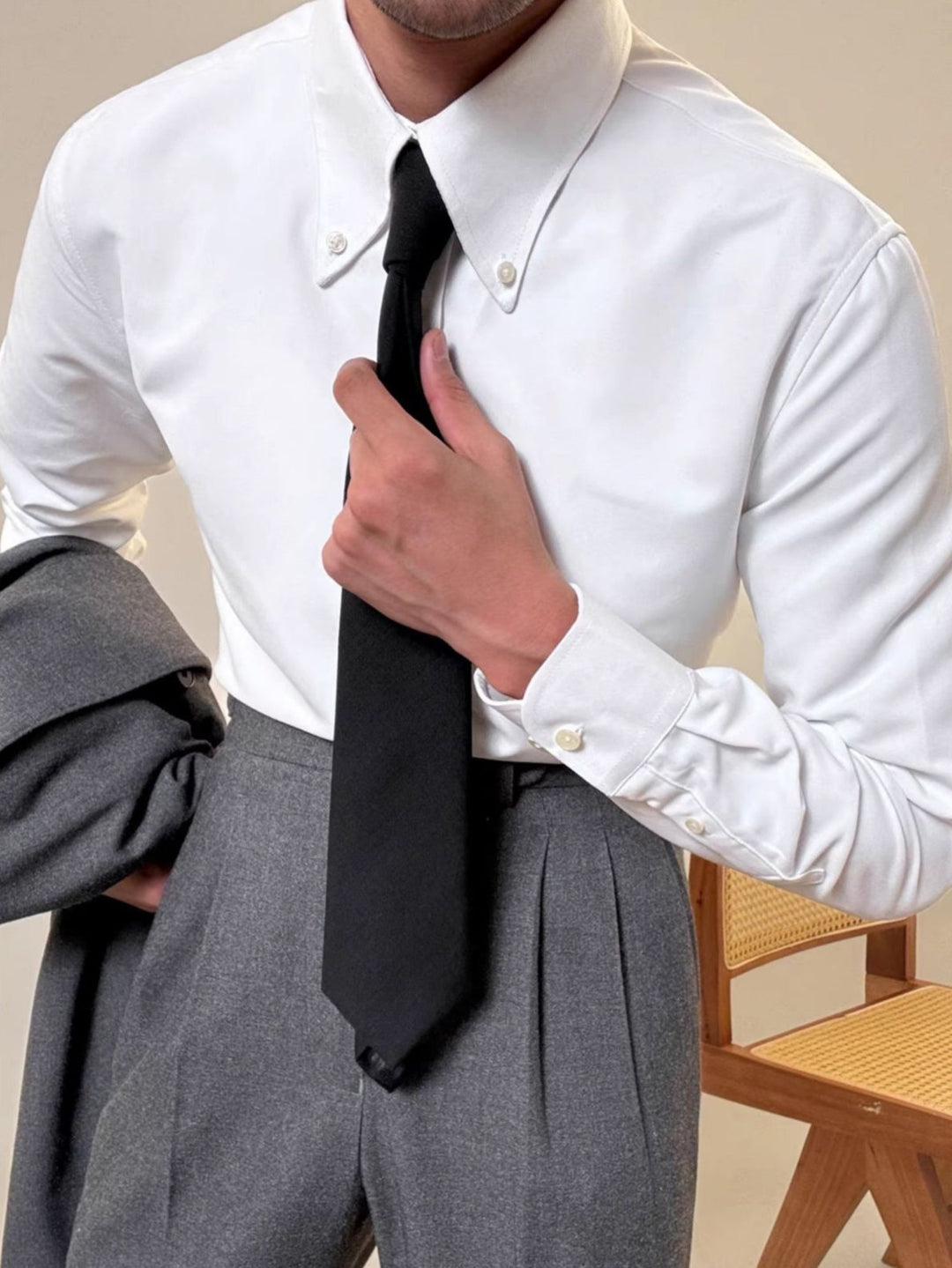 MV Business Suit Slim-Fit Pointed Collar Shirt