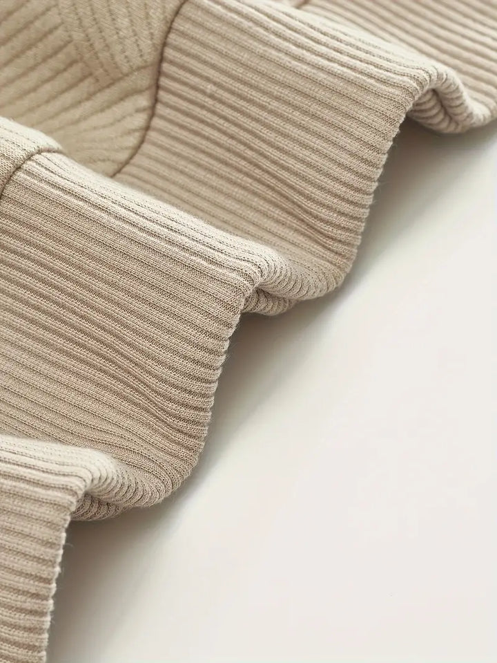 Oscar™ | Vintage Zip-Up Sweater with Geometric Design