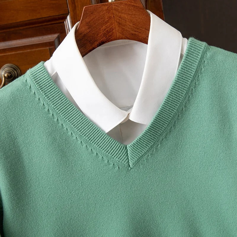 Tommy | Classic Cashmere V-Neck